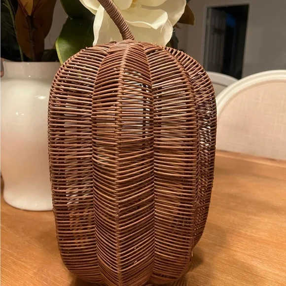 Threshold Brown Wicker pre lit Pumpkin Decor - Picture 1 of 4
